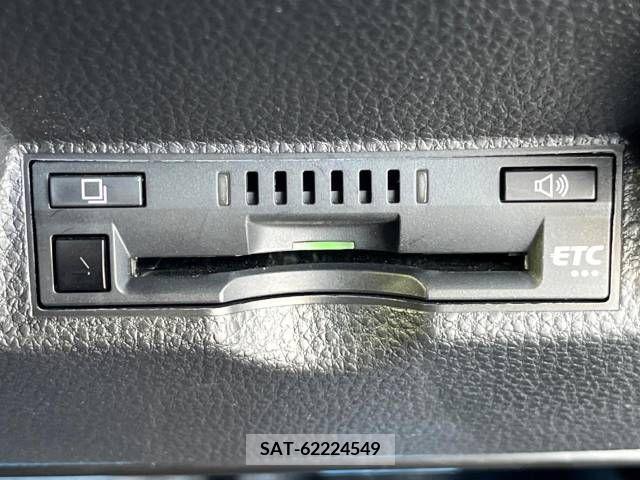 Toyota YARIS 2023-06 371481-6