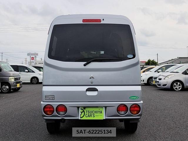 Mitsubishi TOWN BOX 2011-03 287700-9