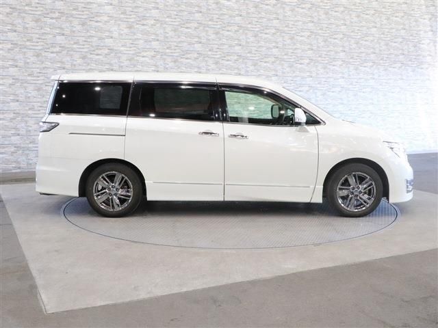 Nissan ELGRAND 2012-06 541-6