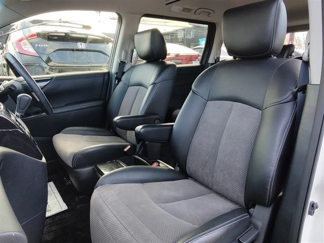 Nissan ELGRAND 2012-06 541-15