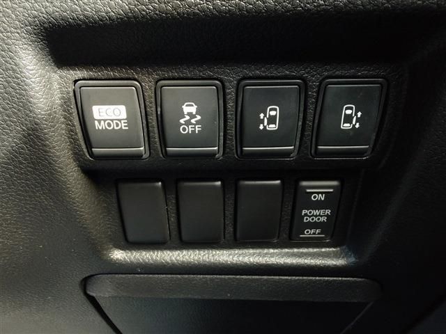 Nissan ELGRAND 2012-06 541-11