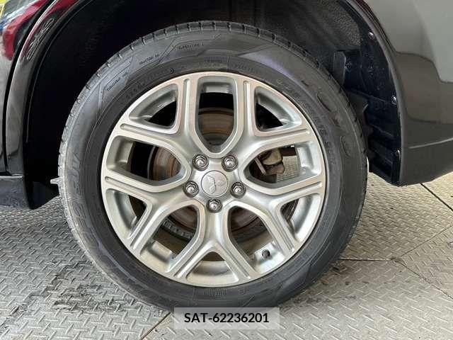 Mitsubishi OUTLANDER PHEV 2013-03 281122-15