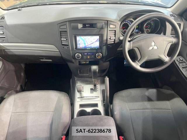 Mitsubishi PAJERO 2010-08 365939-1