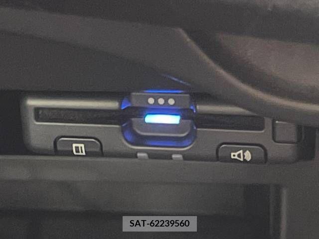 Nissan NOTE 2015-02 339001-5