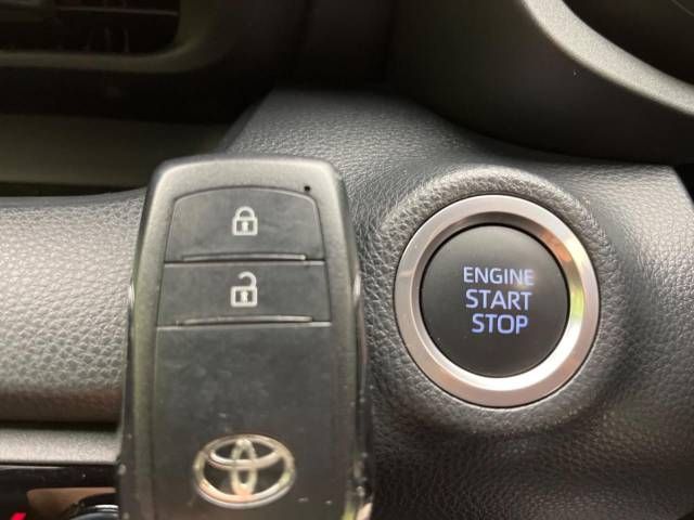 Toyota YARIS 2021-06 27395-7
