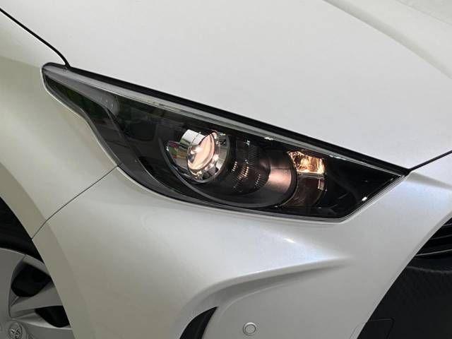 Toyota YARIS 2021-06 27395-12