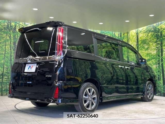 Toyota NOAH 2019-08 232921-18