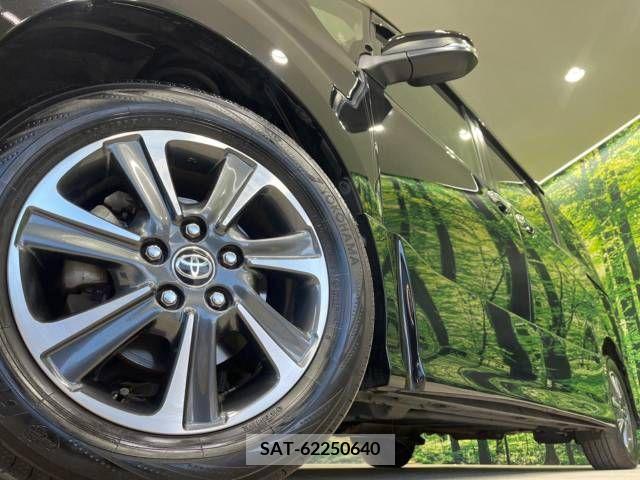 Toyota NOAH 2019-08 232921-8