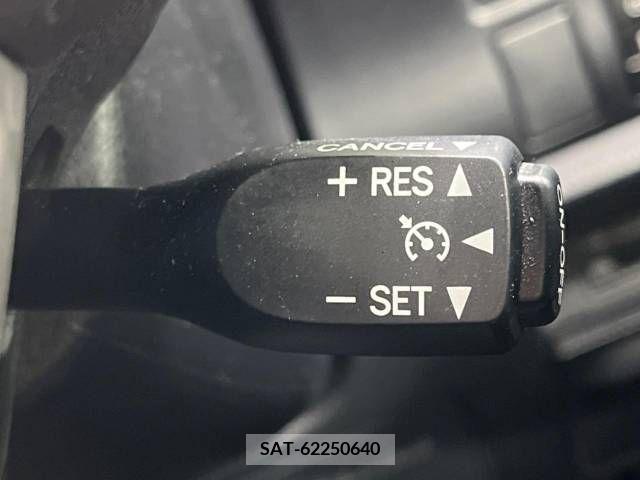 Toyota NOAH 2019-08 232921-6