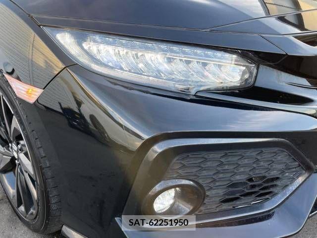 Honda CIVIC 2018-08 357937-12
