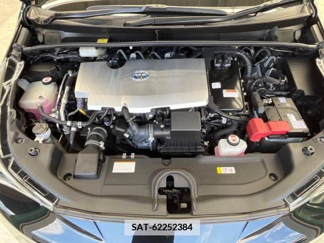 Toyota PRIUS 2017-01 366658-15