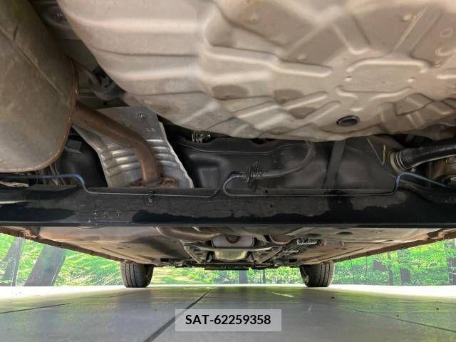 Nissan CUBE 2011-07 320689-19