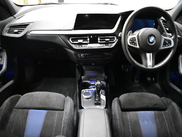 Bmw 1 SERIES 2020-10 22195-1