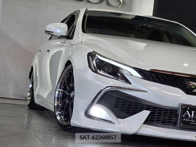 Toyota MARK X 2013-02 335386-8