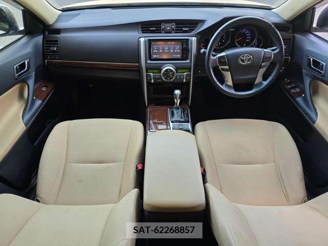 Toyota MARK X 2013-02 335386-18
