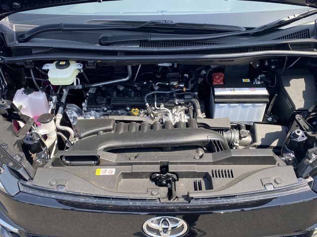 Toyota NOAH 2023-06 14983-27