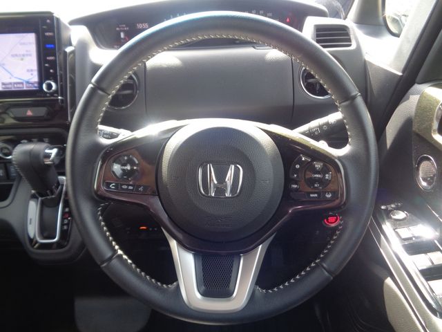 Honda N BOX CUSTOM 2019-12 1725-9
