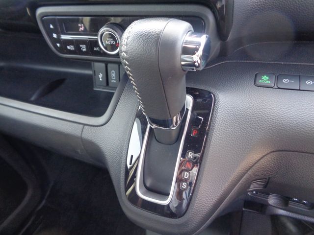 Honda N BOX CUSTOM 2019-12 1725-17