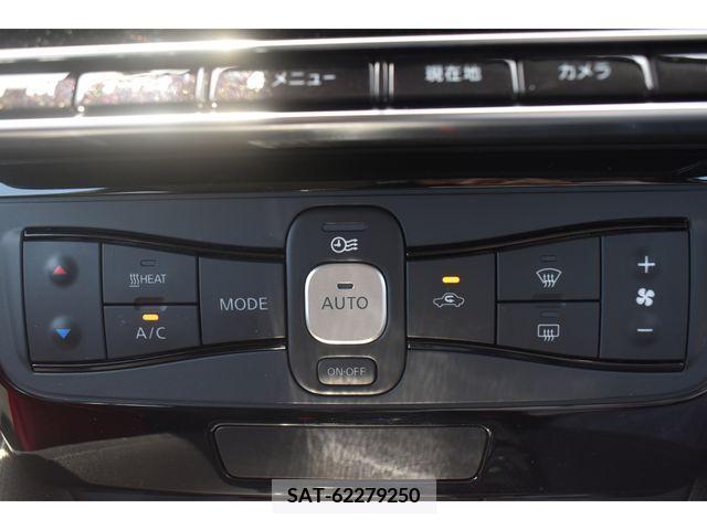 Nissan LEAF 2021-02 377102-11
