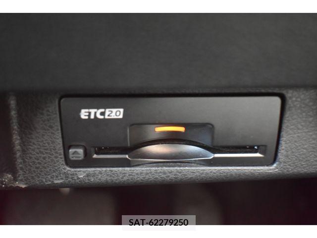 Nissan LEAF 2021-02 377102-7