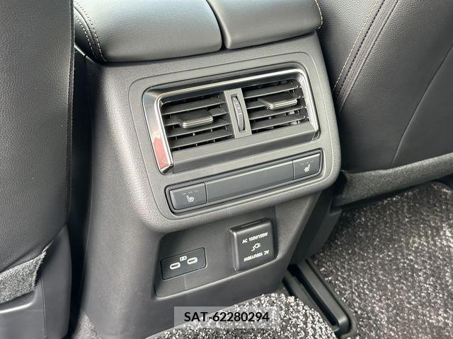 Mazda CX-60 2023-03 216139-17