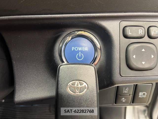 Toyota AQUA 2016-10 378556-6