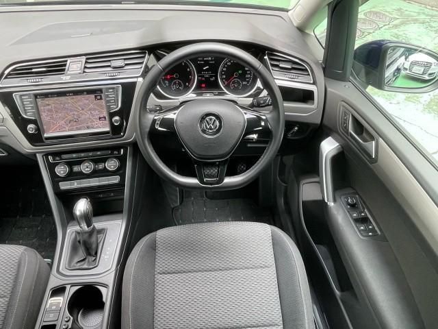 VolksWagen GOLF TOURAN 2016-09 24505-12
