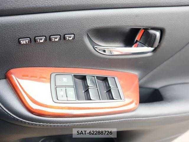 Lexus HS 2016-03 224221-19