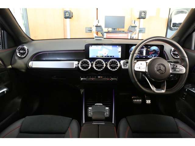 Mercedes Benz GLB-CLASS 2023-08 181793-2