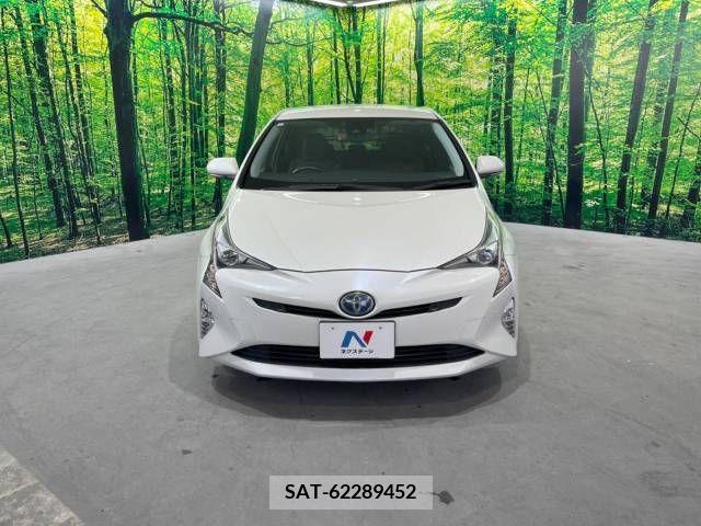 Toyota PRIUS 2016-12 322358-17