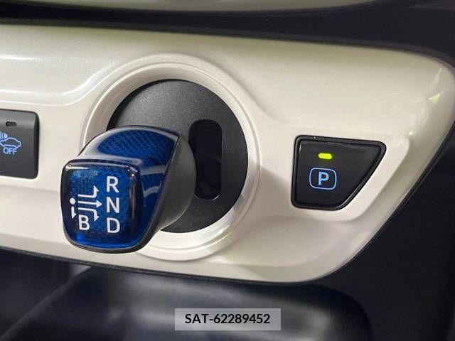 Toyota PRIUS 2016-12 322358-10