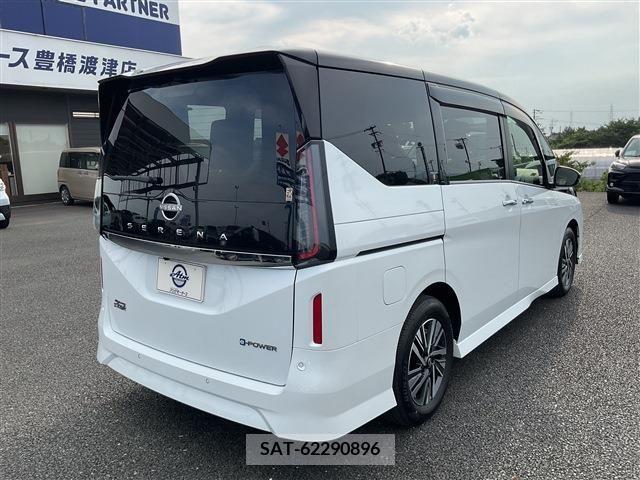 Nissan SERENA 2024-01 343067-7