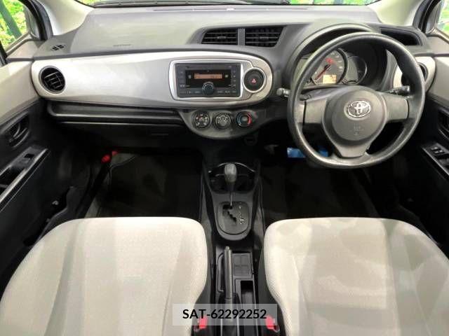 Toyota VITZ 2013-12 394853-1