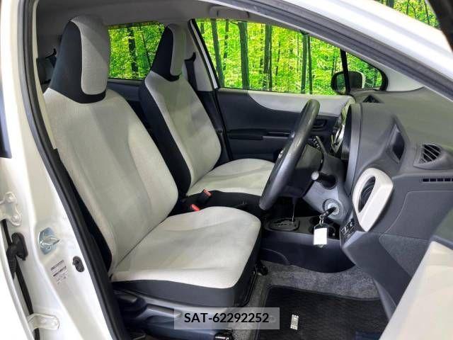 Toyota VITZ 2013-12 394853-8
