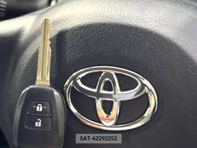 Toyota VITZ 2013-12 394853-5