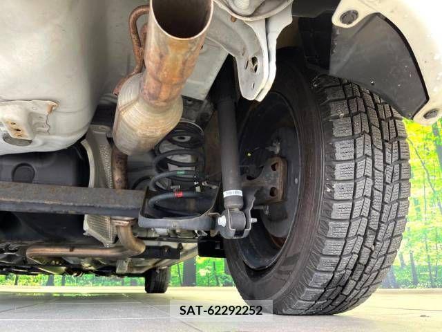 Toyota VITZ 2013-12 394853-18