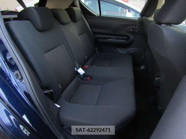 Toyota AQUA 2019-02 260370-18