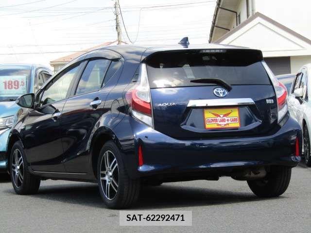 Toyota AQUA 2019-02 260370-8