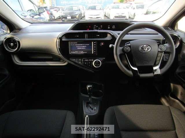 Toyota AQUA 2019-02 260370-16