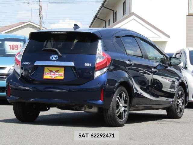 Toyota AQUA 2019-02 260370-7