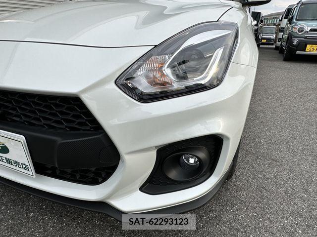 Suzuki SWIFT 2023-09 371937-18