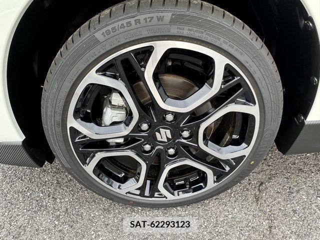 Suzuki SWIFT 2023-09 371937-11
