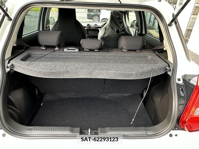 Suzuki SWIFT 2023-09 371937-16
