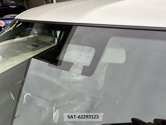 Suzuki SWIFT 2023-09 371937-15