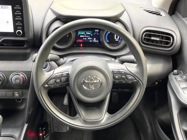 Toyota YARIS CROSS 2023-03 186527-11
