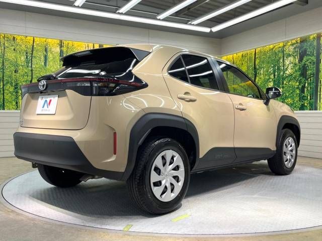 Toyota YARIS CROSS 2023-03 186527-17