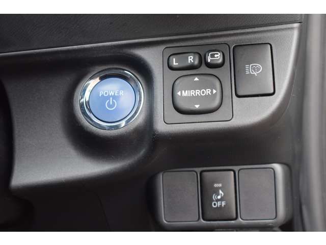 Toyota AQUA 2012-10 24927-8
