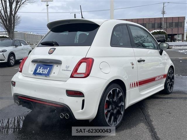 Abarth 595 2021-07 270598-4
