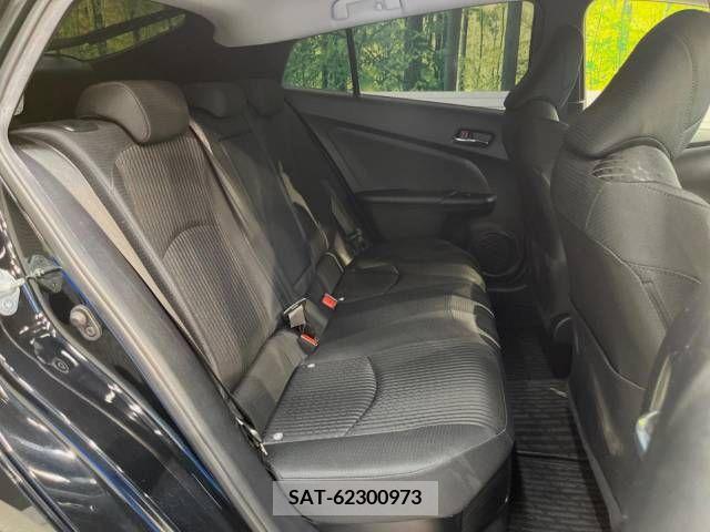 Toyota PRIUS 2016-03 322335-9