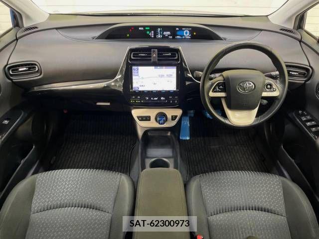Toyota PRIUS 2016-03 322335-1